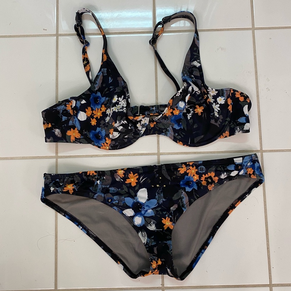 Adore Me Elly floral bikini